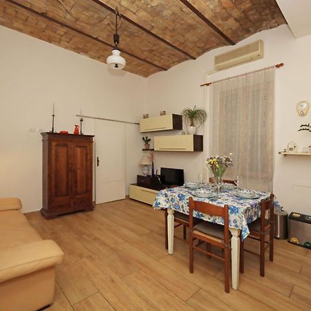 Casa Dalu A Roma Nel Cuore Di Ostia Antica Luaran gambar