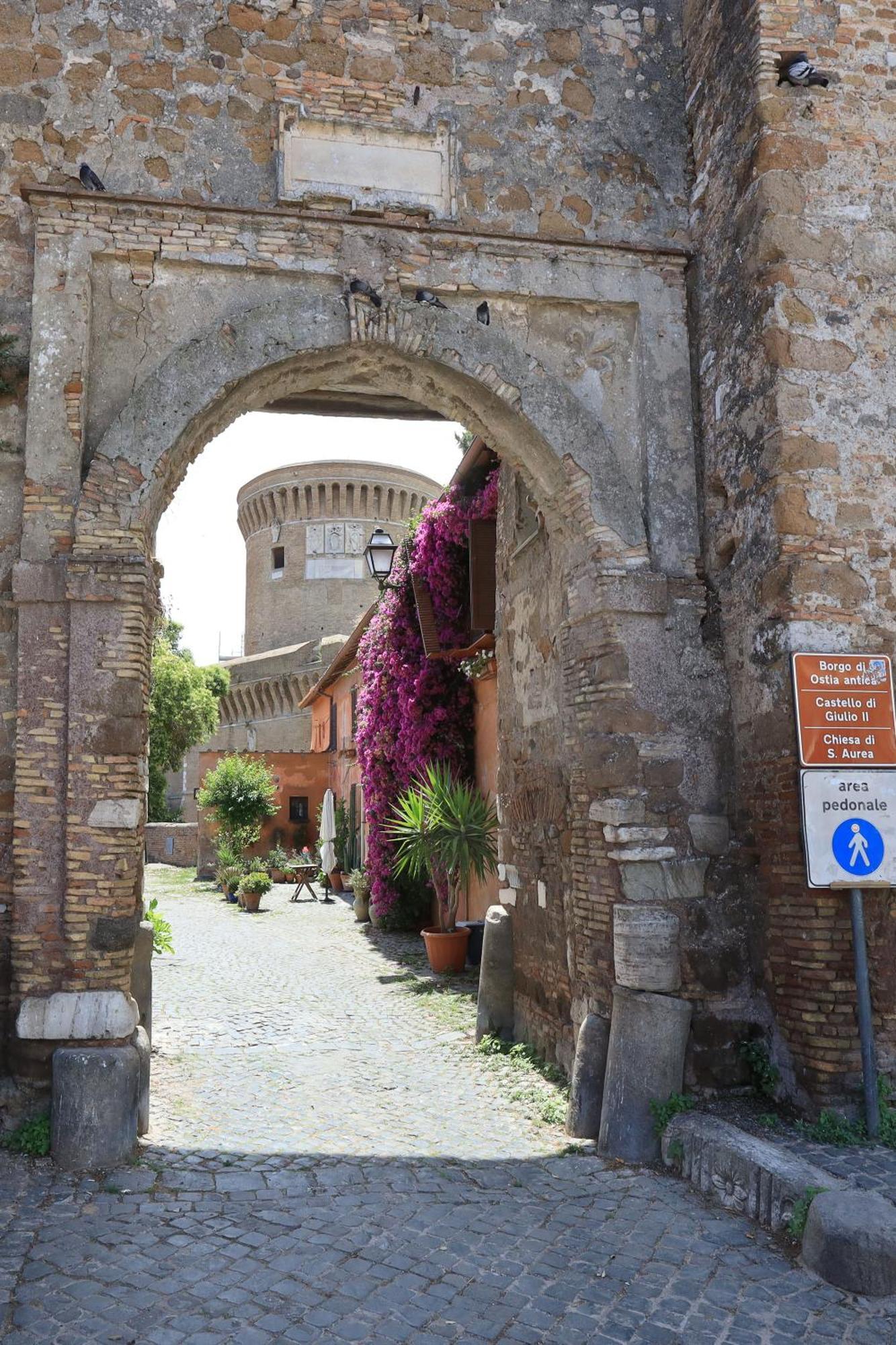 Casa Dalu A Roma Nel Cuore Di Ostia Antica Luaran gambar